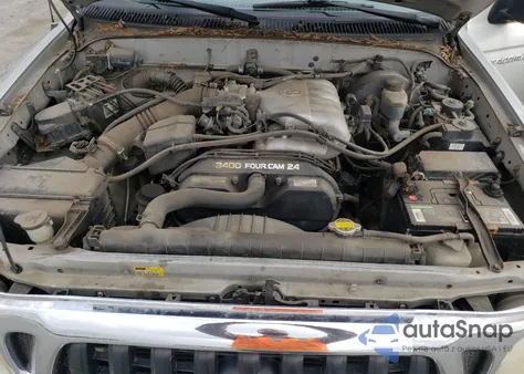 2001 Toyota Tacoma Xtracab from USA, damaged, VIN 5TEWN72NX1Z868117